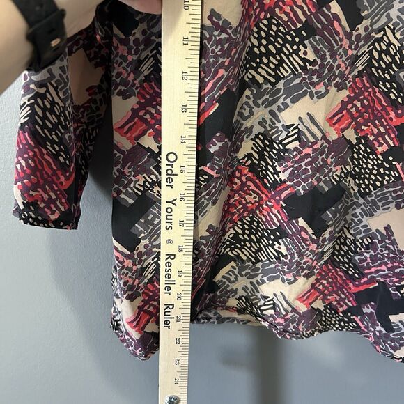 Trina Turk Silk Top Size Small Artsy Luxe Lightweight Blouse Womens Chic Office - Picture 7 of 14